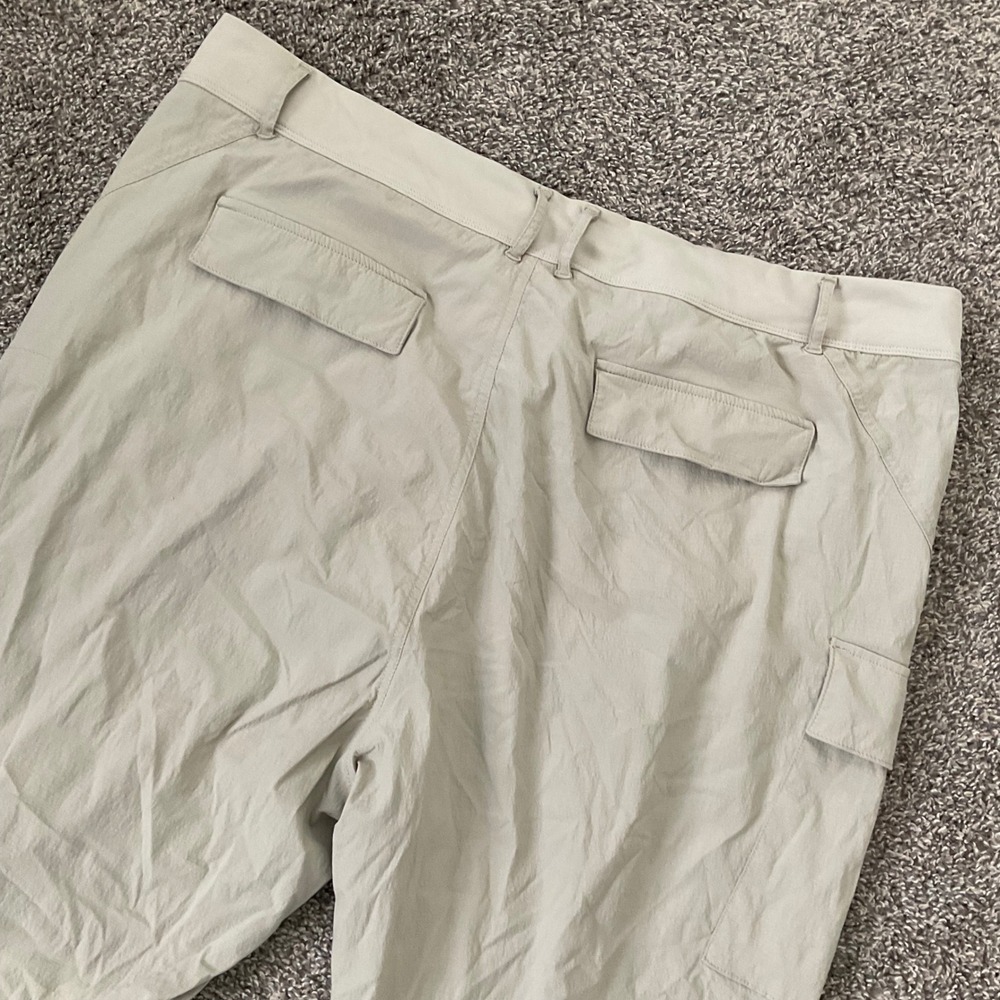 Athleta Trekkie Utility Cargo Pants Womens 24 Khaki Hiking Travel Joggers - Picture 6 of 6
